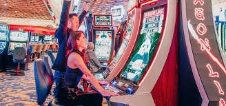 erek2 25 deposit and withdrawal flow for Domino QQ players showing payment method selection